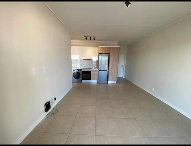 1 BEDROOM PROPERTY TO RENT IN RICHWOOD